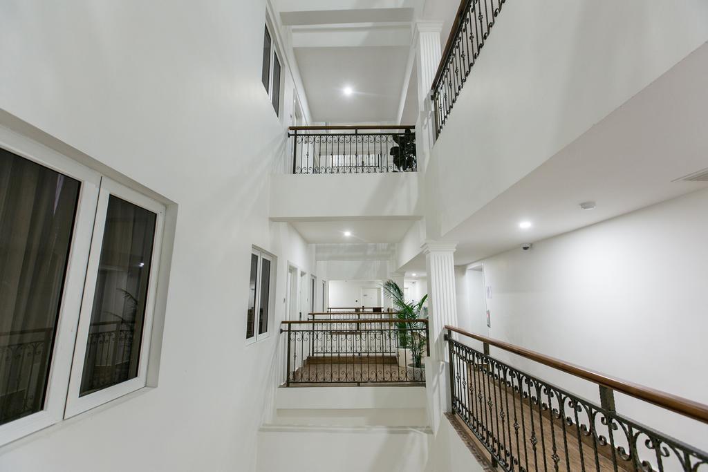 Belllo Jb Hotel